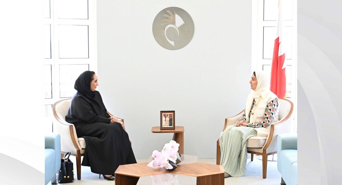 الأنصاري تبحث مع وزيرة الإسكان تعزيز الخدمات الإسكانية للمرأة البحرينية
