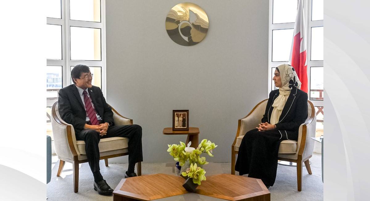 الأنصاري تستقبل سفير اليابان لدى مملكة البحرين