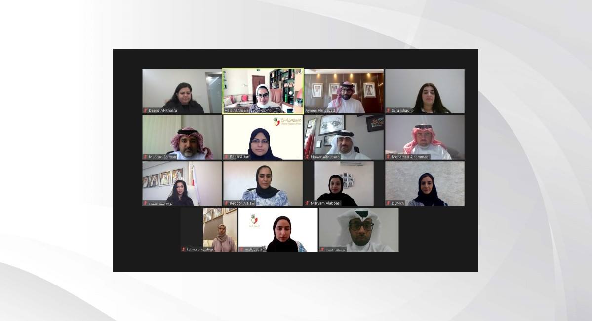 وزير الشباب والرياضة والأمين العام للمجلس الأعلى للمرأة يستعرضان مبادرات الارتقاء بالمرأة البحرينية في المجال الرياضي