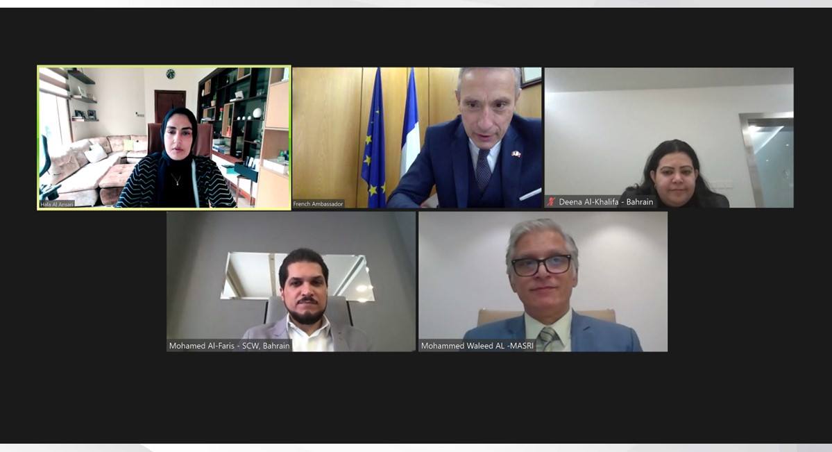 خلال لقاء عن بعد مع السفير الفرنسي لدى المنامة .. الأنصاري: التأكيد على جاهزية البحرين لتصدير خبرتها في مجال التوازن بين الجنسين