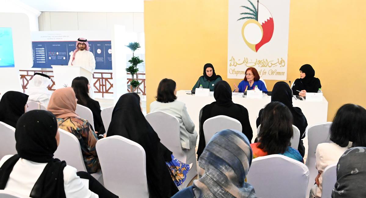 بالتعاون مع وزارة الإسكان والتخطيط العمراني المجلس الأعلى للمرأة ينظم برنامجاً توعوياً  بالخدمات الإسكانية للمرأة 