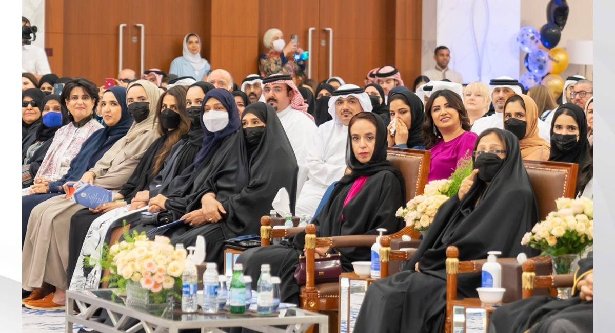 تحت رعاية صاحبة السمو الملكي قرينة عاهل البلاد المعظم .. مدرسة الشيخة حصة للبنات تحتفل بتخريج الفوج الخامس عشر