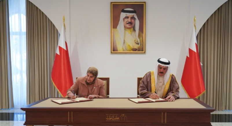 خلال توقيع اتفاق التعاون مع المجلس الأعلى للمرأة.. رئيس مجلس النواب: المرأة البحرينية شريك جدير في عملية التنمية الوطنية