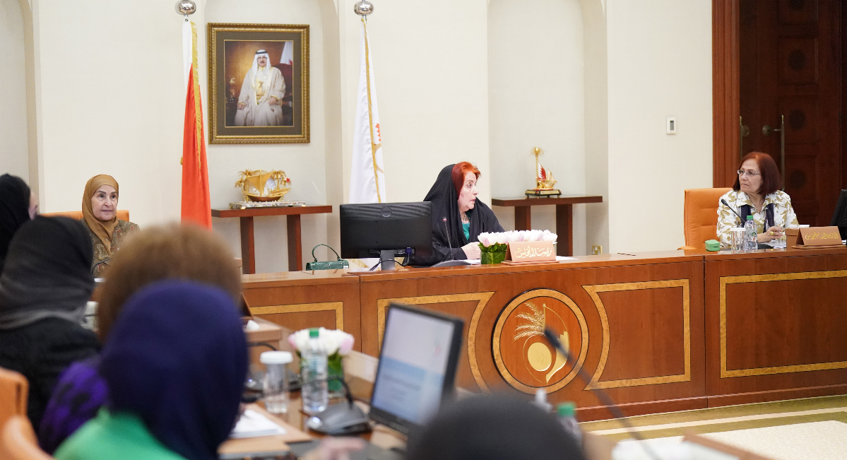 خلال ترؤس سموّها الاجتماع الثاني للدورة الثامنة للمجلس .... قرينة العاهل المعظم: مساندة جلالة الملك المعظم للمرأة البحرينية ركيزة أساسية لانطلاقتها نحو مزيد من العطاء والتميز في خدمة وطنها