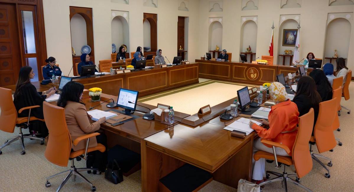 لدى رئاستها الاجتماع الثالث للدورة الثانية للمجلس معالي الشيخة مريم بنت حسن آل خليفة: المجلس يدخل  مرحلة جديدة لريادة المرأة البحرينية