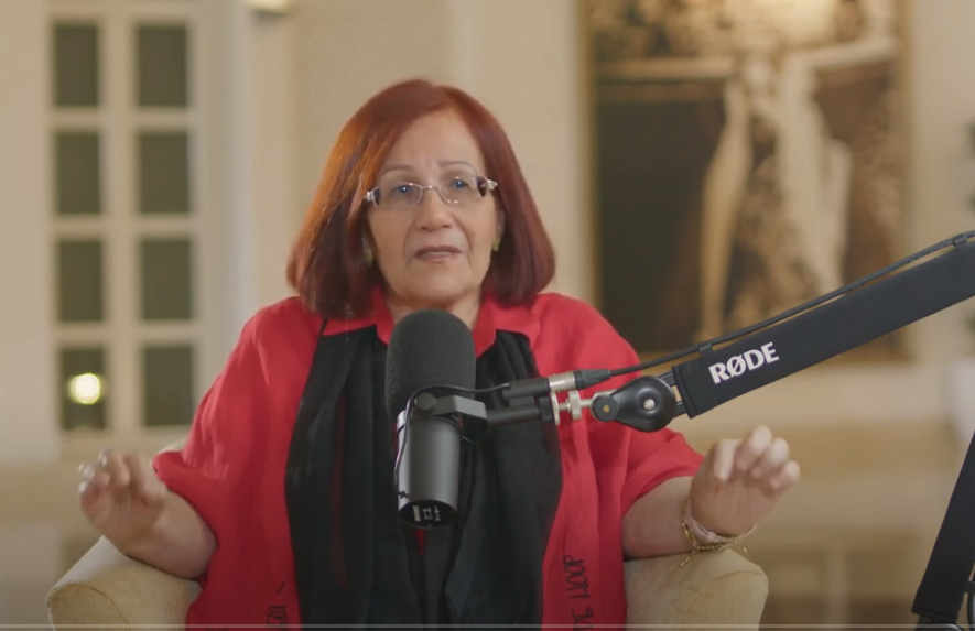 سعادة الأستاذة لولوة بنت صالح العوضي الأمين العام للمجلس الأعلى للمرأة ضيف بودكاست محطات سياسية